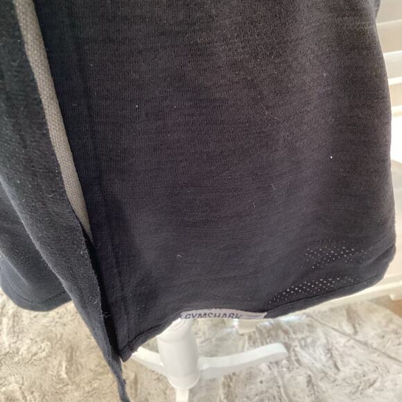 GYMSHARK NEW BLACK PARTIAL MESH TANK SIZE XS 1247 - Picture 4 of 6